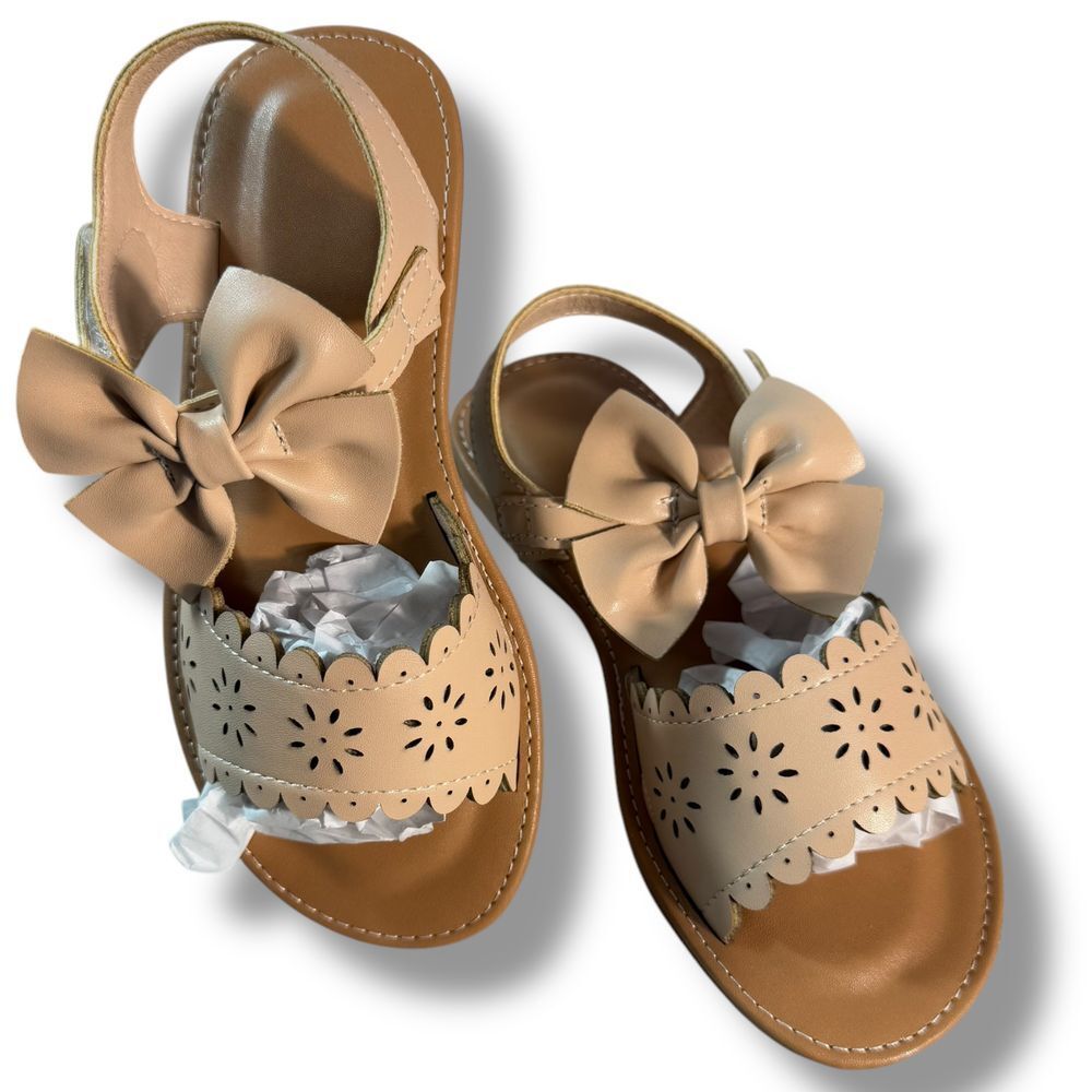 Bow Sandal Beige Flower Cutout Toddler Girl Shoes Summer Casual Sz 11.5 - Picture 11 of 13